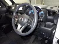 Nissan ROOX лот № 92 оценка 3  с аукциона в Японии 2