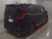 Toyota NOAH лот № 36075 оценка 5  с аукциона в Японии 1