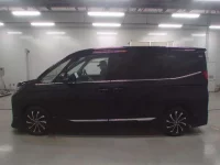 Toyota NOAH лот № 36075 оценка 5  с аукциона в Японии 3