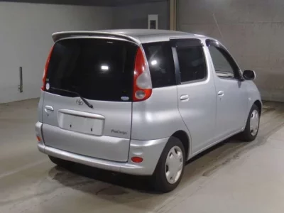 Toyota FUNCARGO  с аукциона в Японии