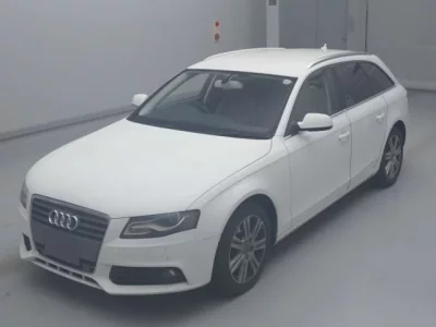 Audi A4  с аукциона в Японии