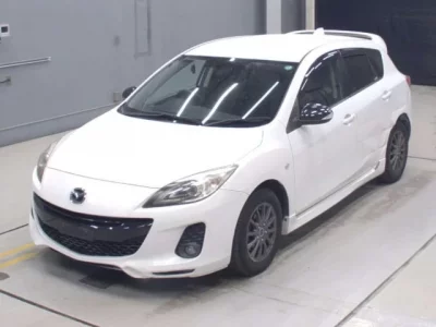Mazda AXELA  с аукциона в Японии