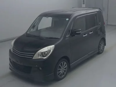 Mitsubishi DELICA D2  с аукциона в Японии