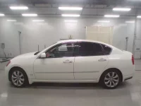 Nissan FUGA лот № 10192 оценка 4  с аукциона в Японии 3