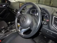 Mazda AXELA лот № 1105 оценка R  с аукциона в Японии 2