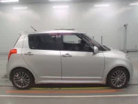 Suzuki SWIFT лот № 10190 оценка 3.5  с аукциона в Японии 2