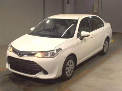 Toyota COROLLA AXIO  с аукциона в Японии