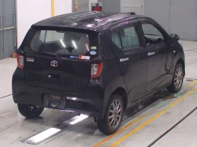 Toyota PIXIS EPOCH  с аукциона в Японии