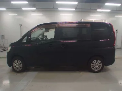 Nissan SERENA  с аукциона в Японии