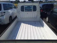 Toyota PIXIS TRUCK лот № 75058 оценка 4  с аукциона в Японии 9