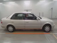 Toyota COROLLA лот № 10226 оценка 3.5  с аукциона в Японии 2