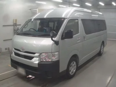 Toyota HIACE  с аукциона в Японии