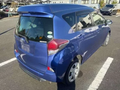 Toyota RACTIS  с аукциона в Японии