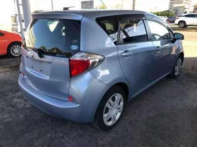 Toyota RACTIS  с аукциона в Японии