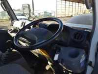 Toyota DYNA лот № 36129 оценка 4  с аукциона в Японии 6