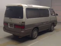Toyota HIACE лот № 70062 оценка 3.5  с аукциона в Японии 1