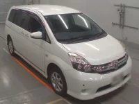 Toyota ISIS лот № 10254 оценка 3.5  с аукциона в Японии 4