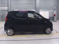 Nissan DAYZ лот № 30013 оценка 4  с аукциона в Японии 2