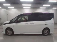 Nissan SERENA лот № 36139 оценка 4.5  с аукциона в Японии 3