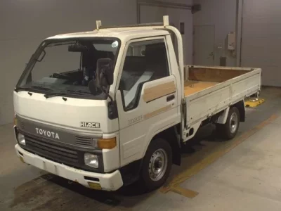 Toyota HIACE TRUCK  с аукциона в Японии