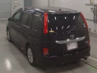 Toyota ISIS лот № 10260 оценка 3.5  с аукциона в Японии 5