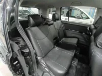 Toyota ISIS лот № 10260 оценка 3.5  с аукциона в Японии 9