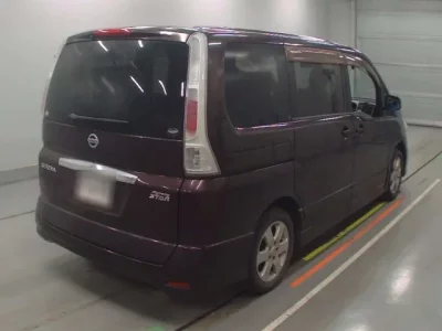 Nissan SERENA  с аукциона в Японии