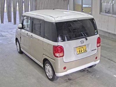 Daihatsu MOVE CANBUS  с аукциона в Японии