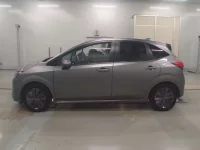 Nissan NOTE лот № 30001 оценка 4  с аукциона в Японии 3