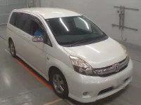 Toyota ISIS лот № 10271 оценка 3.5  с аукциона в Японии 4