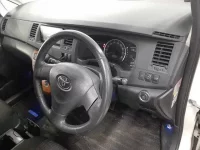 Toyota ISIS лот № 10271 оценка 3.5  с аукциона в Японии 6