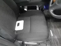 Toyota ISIS лот № 10271 оценка 3.5  с аукциона в Японии 7