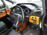 Toyota VOXY лот № 30004 оценка 3.5  с аукциона в Японии 6