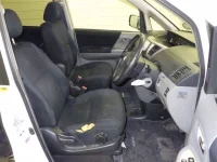 Toyota VOXY лот № 3015 оценка R  с аукциона в Японии 3