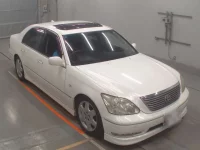 Toyota CELSIOR лот № 30023 оценка 3.5  с аукциона в Японии 4