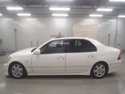 Toyota CELSIOR  с аукциона в Японии