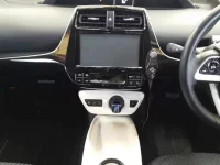 Toyota PRIUS лот № 30044 оценка 3.5  с аукциона в Японии 8