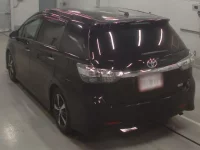 Toyota WISH лот № 30022 оценка 4  с аукциона в Японии 5