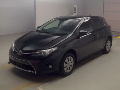 Toyota AURIS  с аукциона в Японии