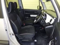 Suzuki XBEE лот № 3028 оценка 5  с аукциона в Японии 3