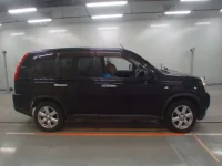 Nissan X-TRAIL лот № 30029 оценка 3.5  с аукциона в Японии 2