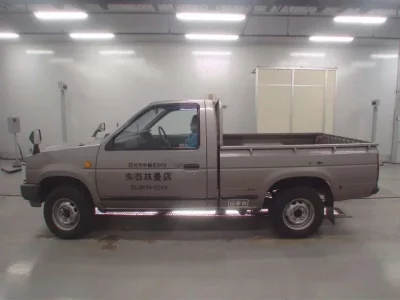 Nissan DATSUN PICKUP  с аукциона в Японии