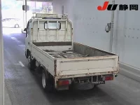 Toyota DYNA лот № 53 оценка 3.5  с аукциона в Японии 1