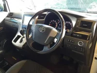 Toyota VELLFIRE лот № 30056 оценка 4  с аукциона в Японии 6