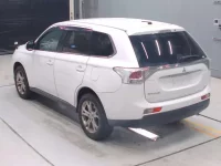 Mitsubishi OUTLANDER лот № 30057 оценка 3.5  с аукциона в Японии 5