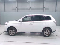 Mitsubishi OUTLANDER лот № 30057 оценка 3.5  с аукциона в Японии 3