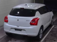 Suzuki SWIFT лот № 3045 оценка 4  с аукциона в Японии 1