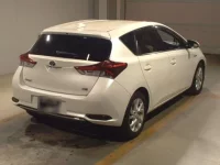 Toyota AURIS лот № 6025 оценка 4  с аукциона в Японии 1
