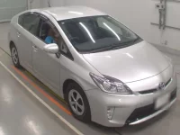 Toyota PRIUS лот № 30043 оценка R  с аукциона в Японии 4