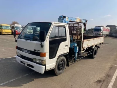 Isuzu ELF  с аукциона в Японии